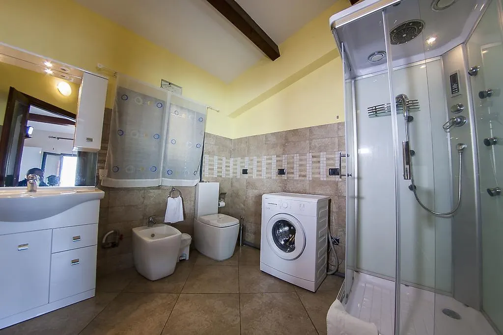 B&B Catania Capomulini Vampolieri Bed & Breakfast